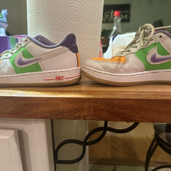 Nike Dunk - Picture 2 of 3